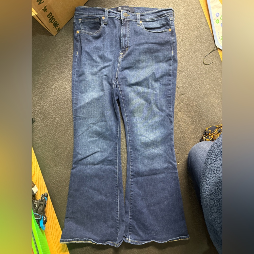 GAP Women's Soft Vintage Flare Dark Blue Jeans